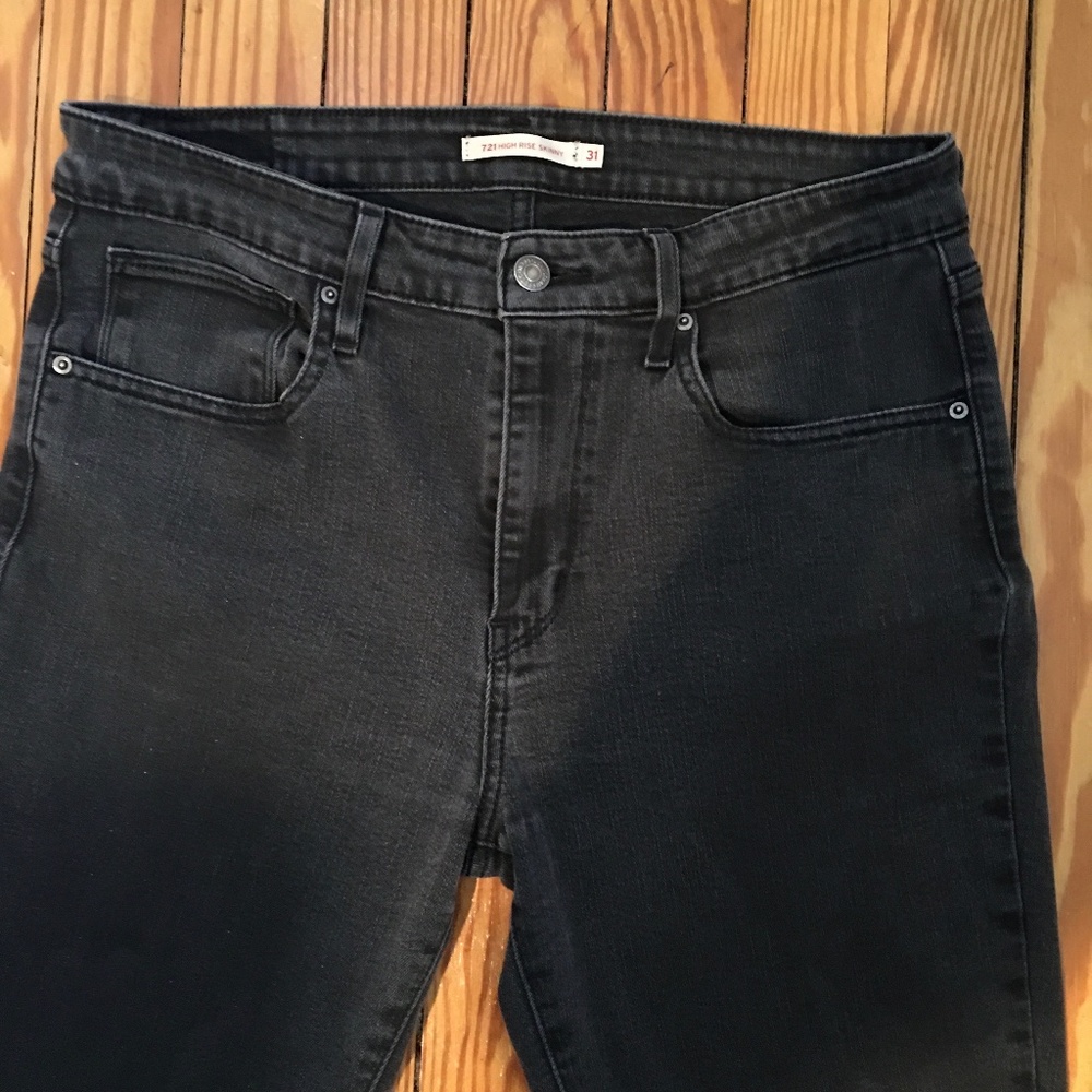HP: Women's Levi's 721 High Rise Straight Leg Jeans - 31